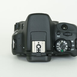 Canon EOS Kiss X7