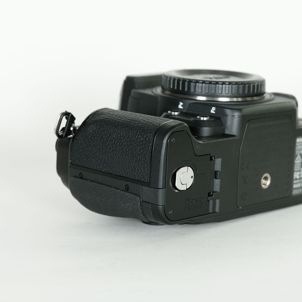 Nikon Dfの出品 | ONE SCENE（ワンシーン）