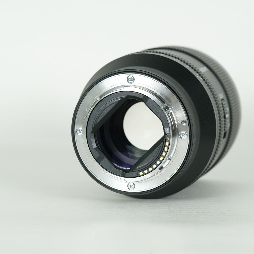 SONY FE 35mm F1.4 GM SEL35F14GMの出品 | ONE SCENE（ワンシーン）
