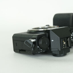 FUJIFILM X-S20