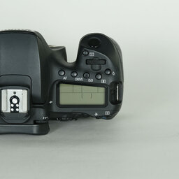 Canon EOS 90D