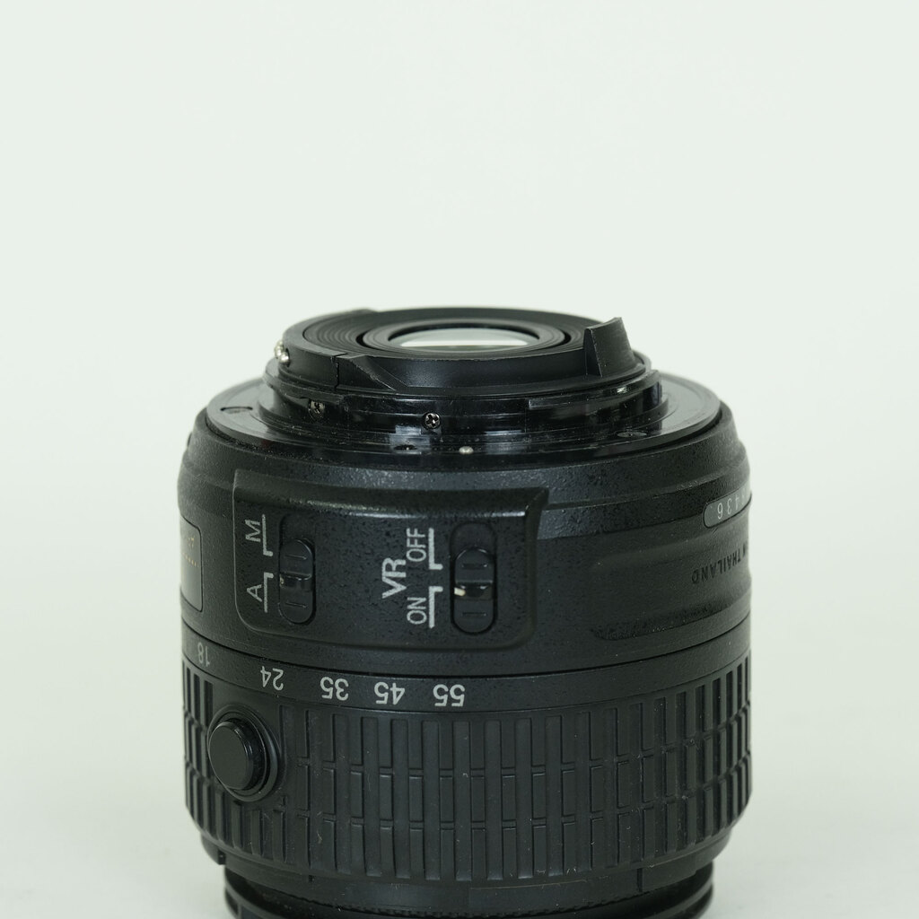 Nikon AF-S DX NIKKOR 18-55mm f3.5-5.6G VR II