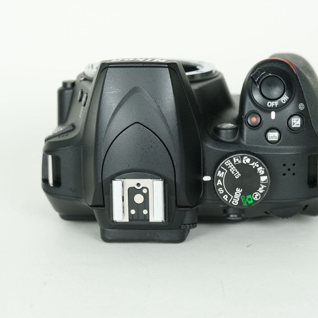 Nikon D3400の出品 | ONE SCENE（ワンシーン）