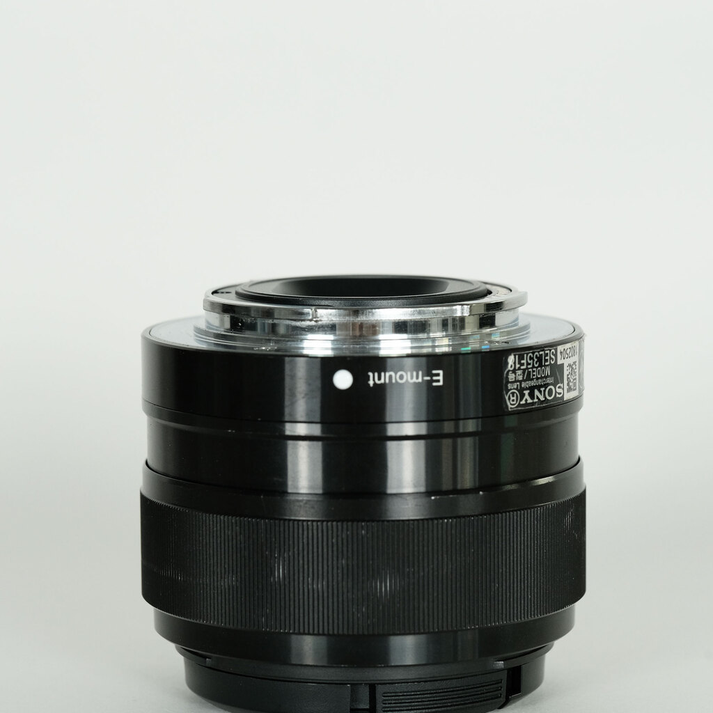 SONY E 35mm F1.8 OSS SEL35F18 SONY E 35mm F1.8 OSS SEL35F18