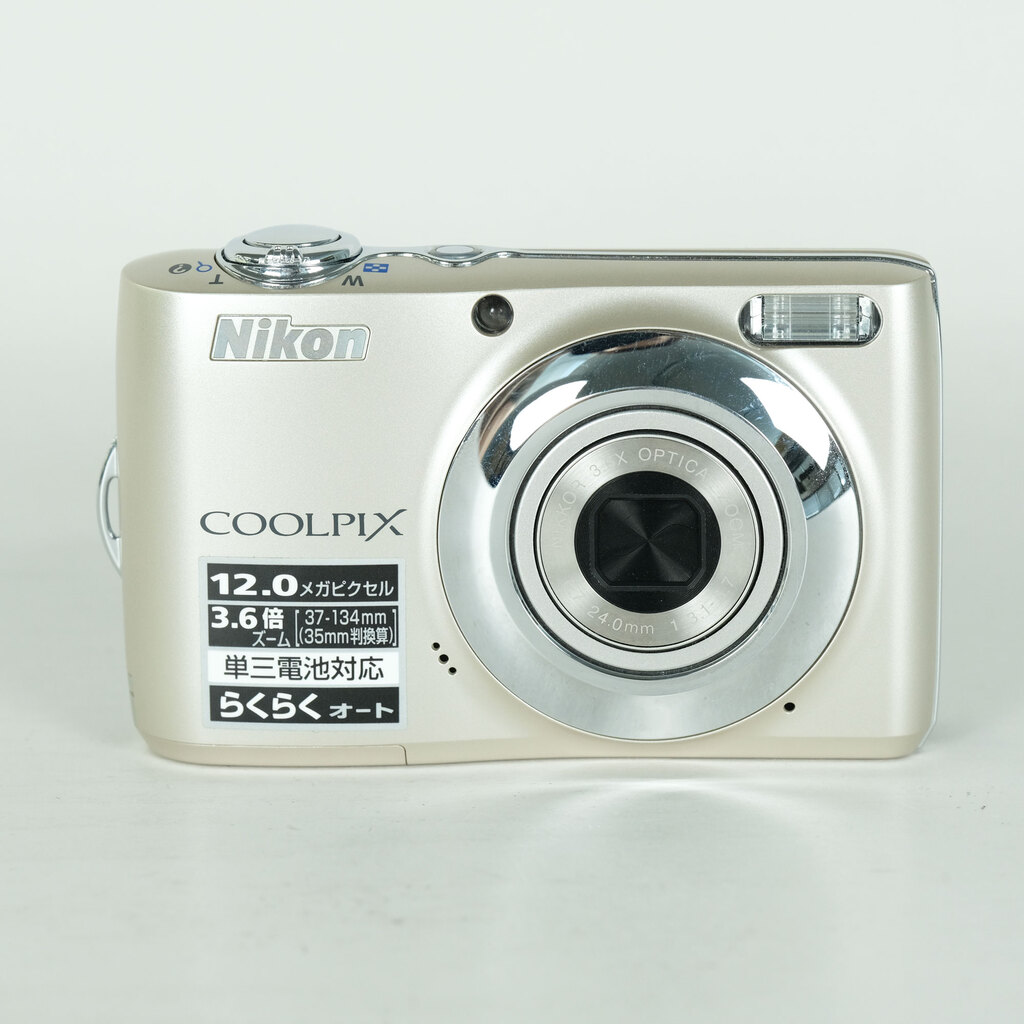 Nikon COOLPIX L22 �V���o�[