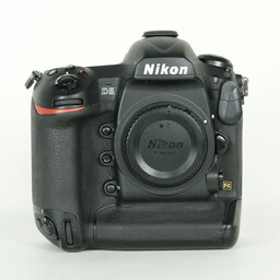 Nikon D5