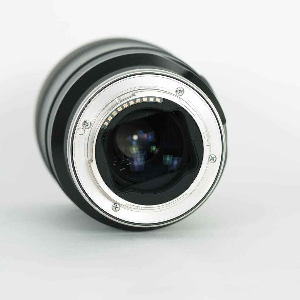 TAMRON 90mm F/2.8 Di III MACRO VXD [ソニーE用]