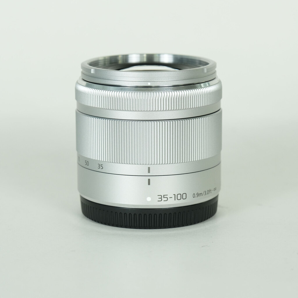 Panasonic LUMIX G VARIO 35-100mm / F4.0-5.6 ASPH. / MEGA O.I.S. [�V���o�[]