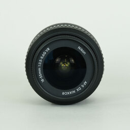 Nikon AF-S DX NIKKOR 18-55mm F3.5-5.6 G VR