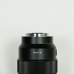 SONY FE 85mm F1.8 SEL85F18