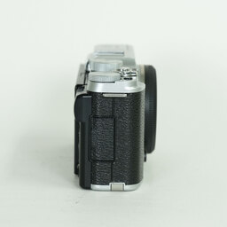 FUJIFILM X-A2 ボディ シルバー