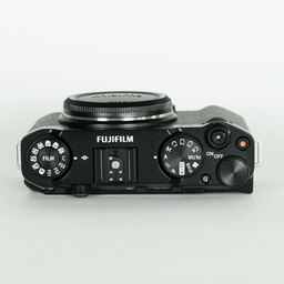 FUJIFILM X-M5