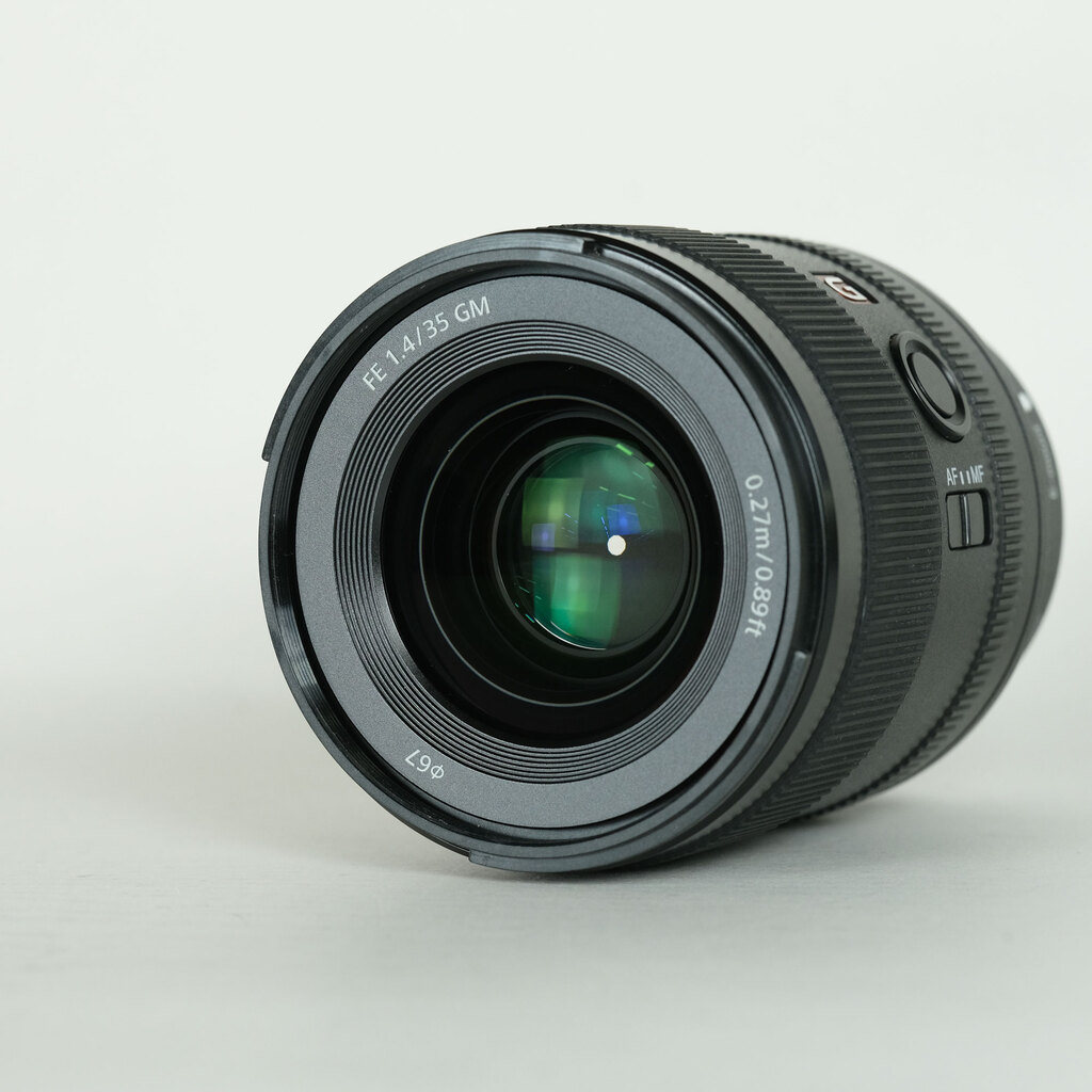 SONY FE 35mm F1.4 GM SEL35F14GMの出品 | ONE SCENE（ワンシーン）
