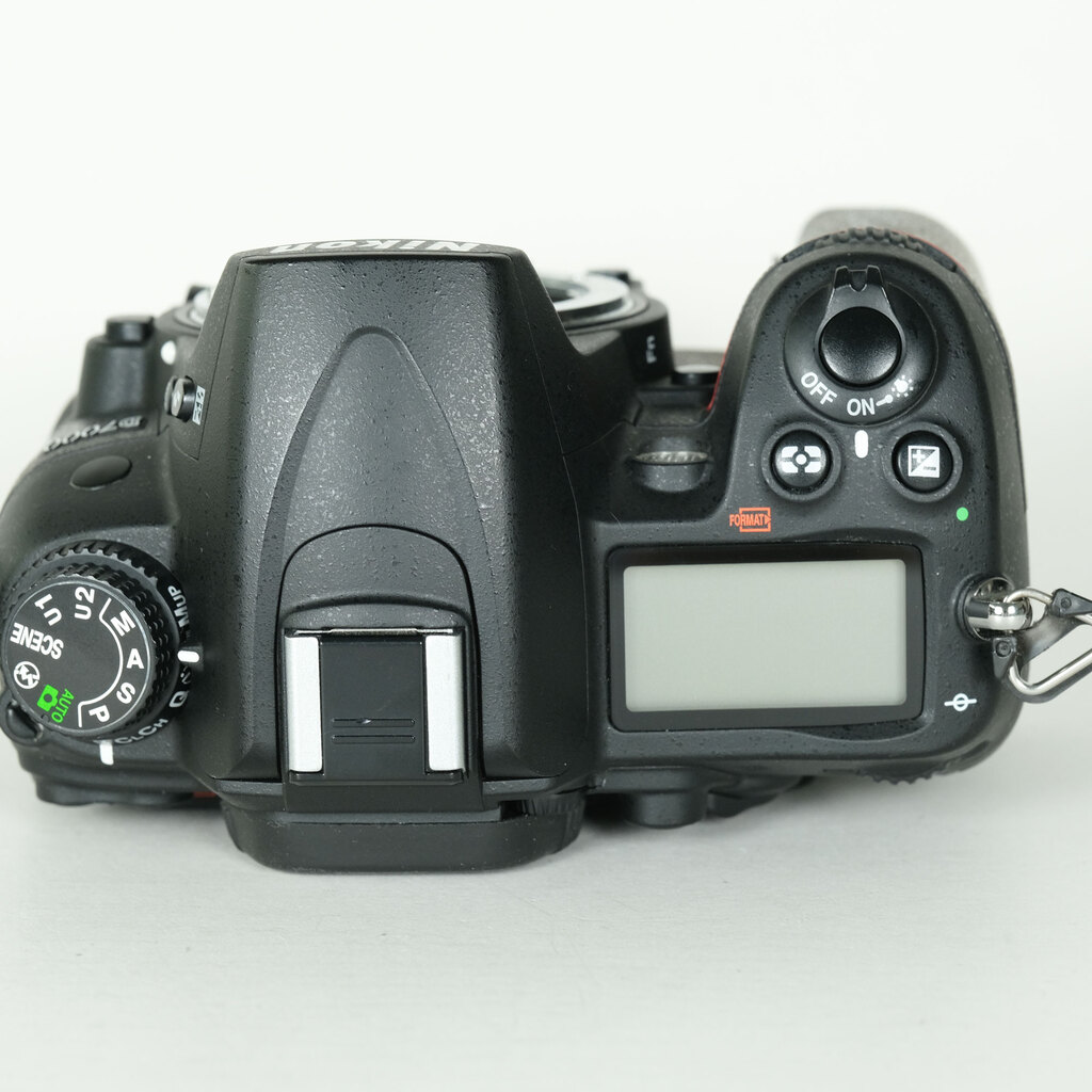 Nikon D7000の出品 | ONE SCENE（ワンシーン）