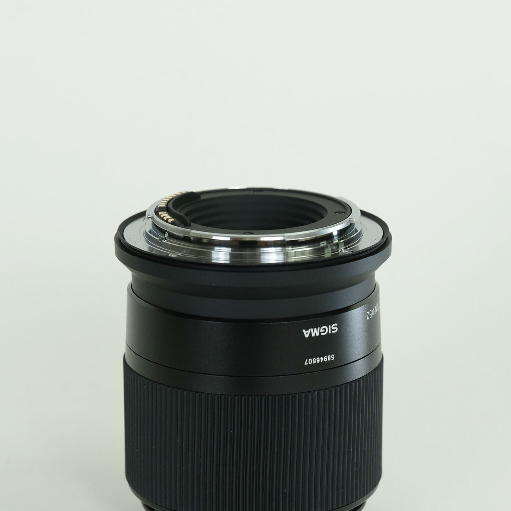 SIGMA 30mm F1.4 DC DN｜Contemporary [キヤノンRF用]