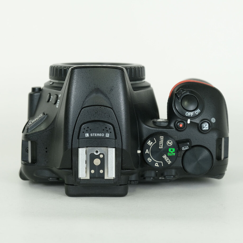 Nikon D5600