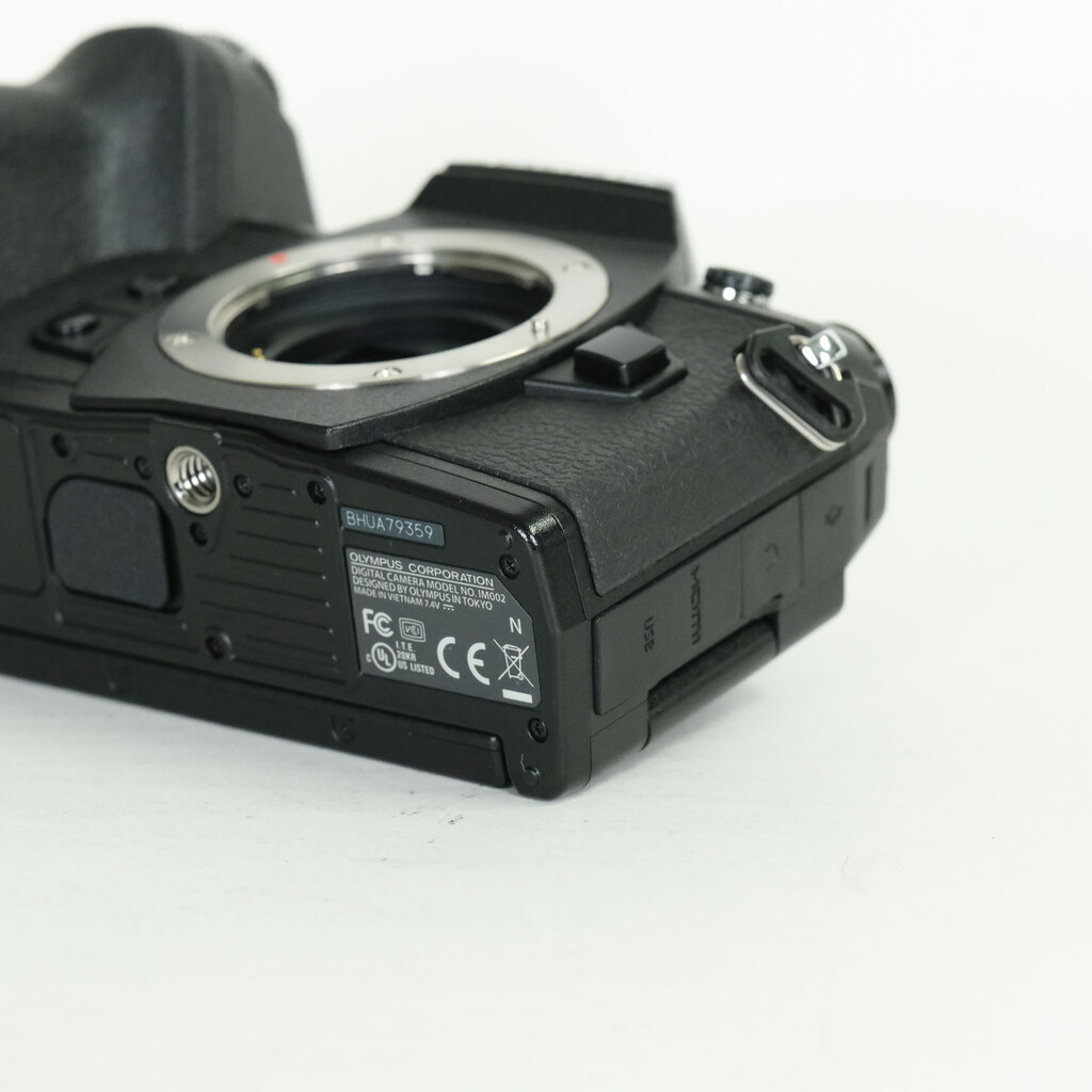 OLYMPUS OM-D E-M1 Mark II