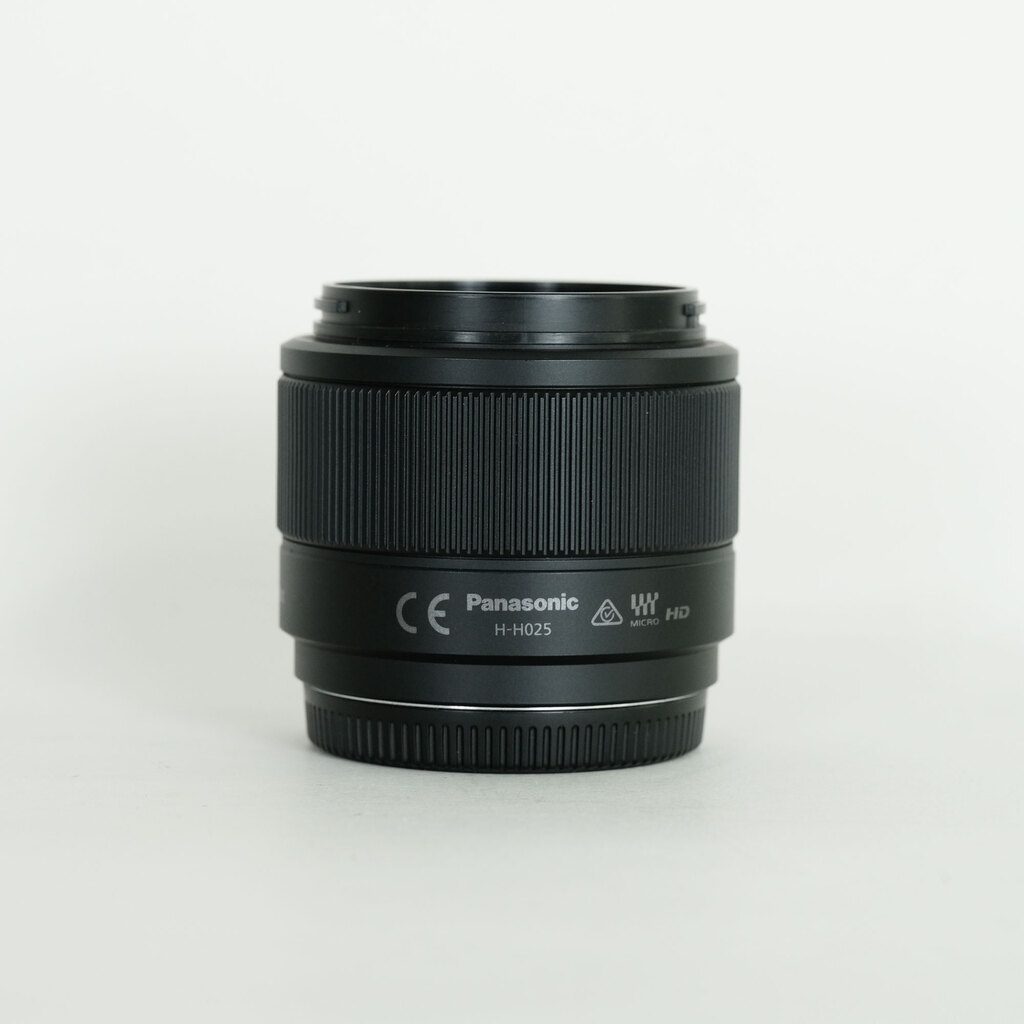 Panasonic LUMIX G 25mm F1.7 ASPH. Panasonic LUMIX G 25mm F1.7 ASPH.