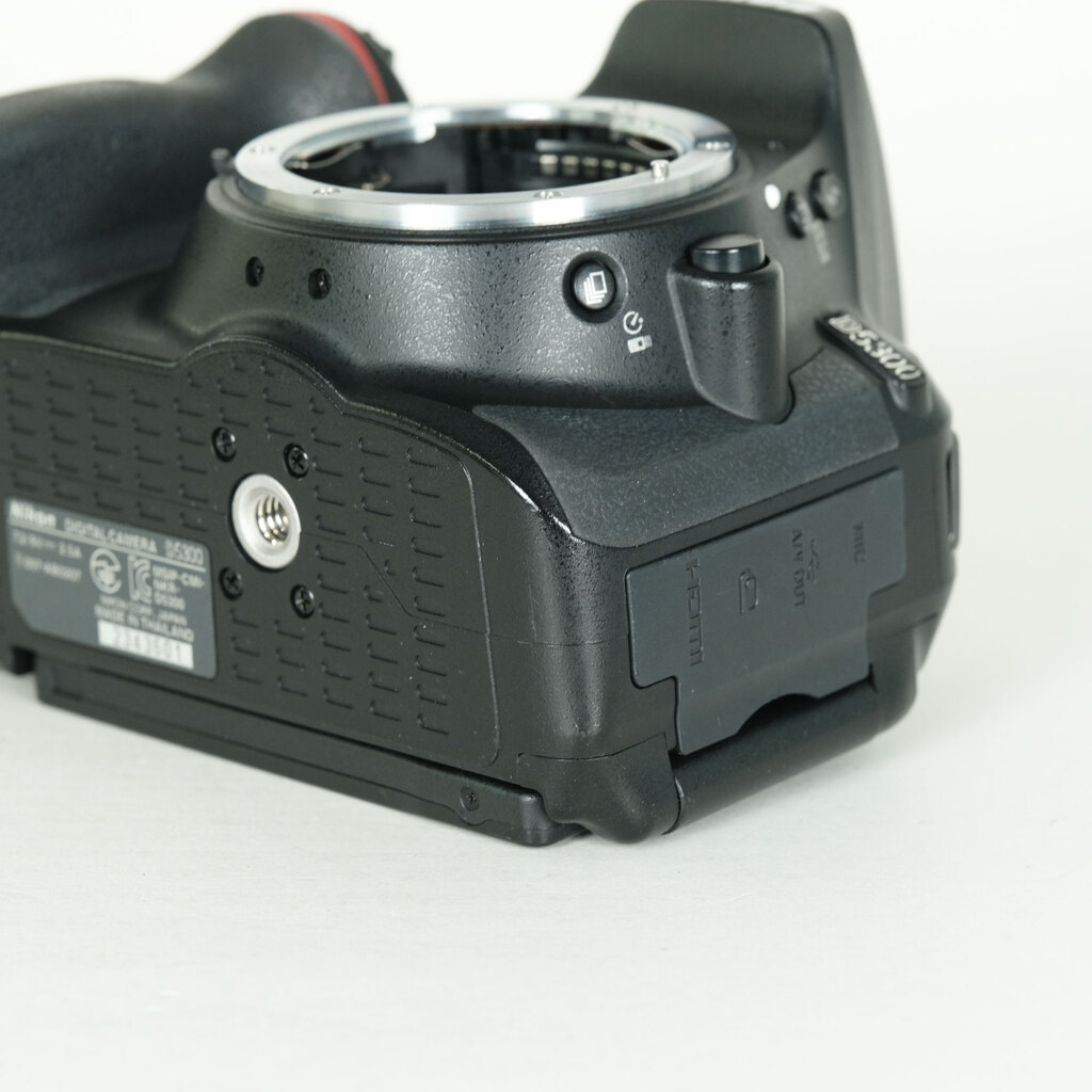 Nikon D5300 ボディ　ジャンク Nikon D5300の出品 | ONE SCENE（ワンシーン）