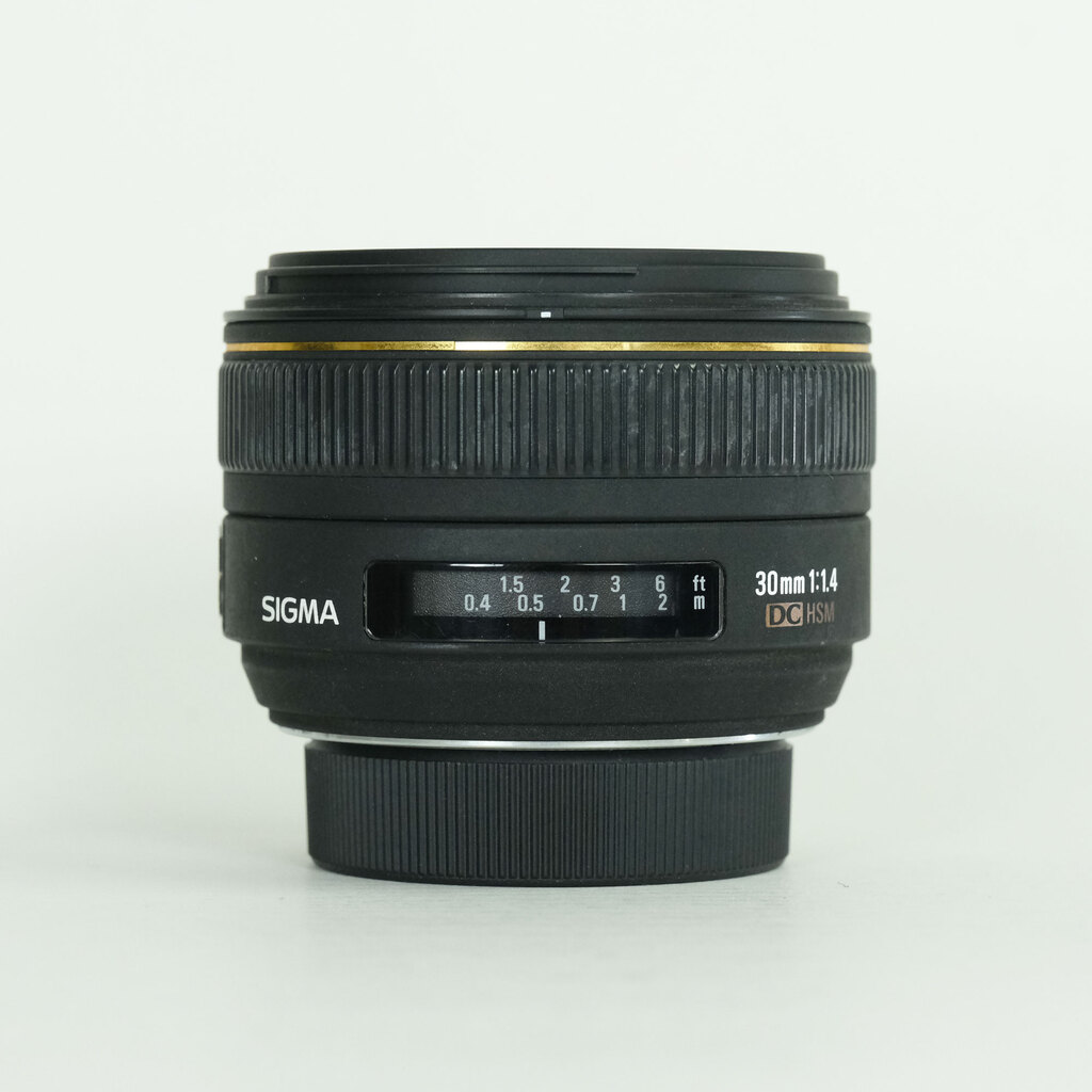 SIGMA 30mm F1.4EX DC HSM (ニコンF用)