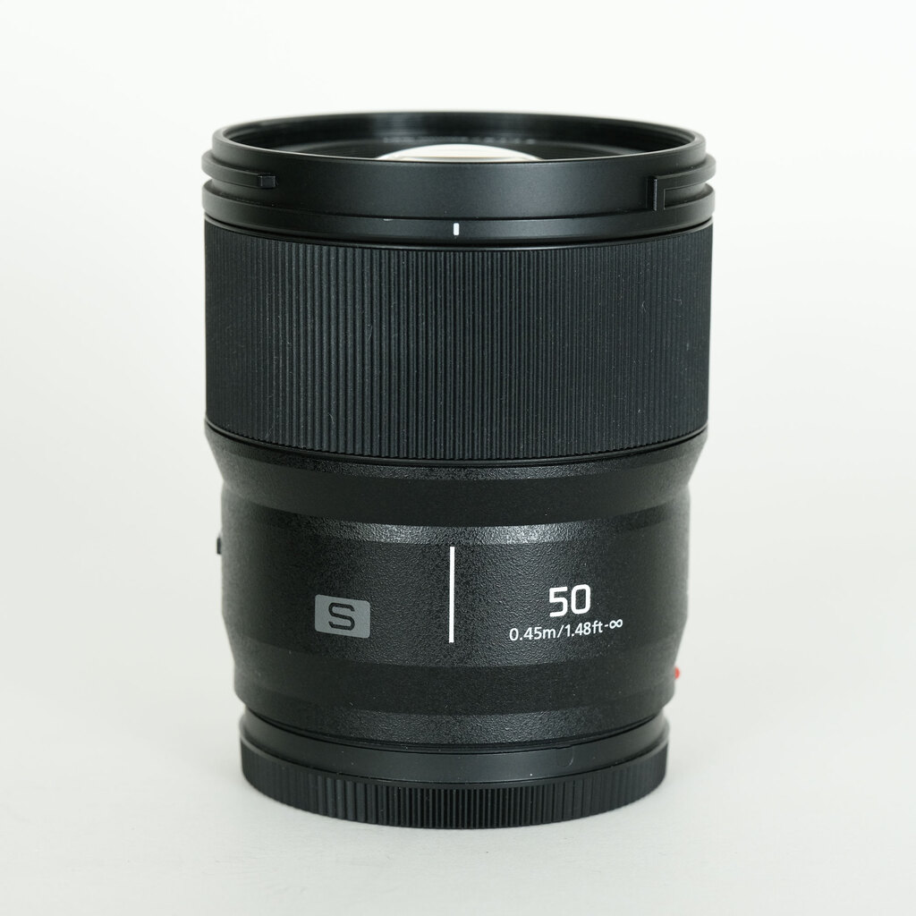 Panasonic LUMIX S 50mm F1.8 Panasonic LUMIX S 50mm F1.8
