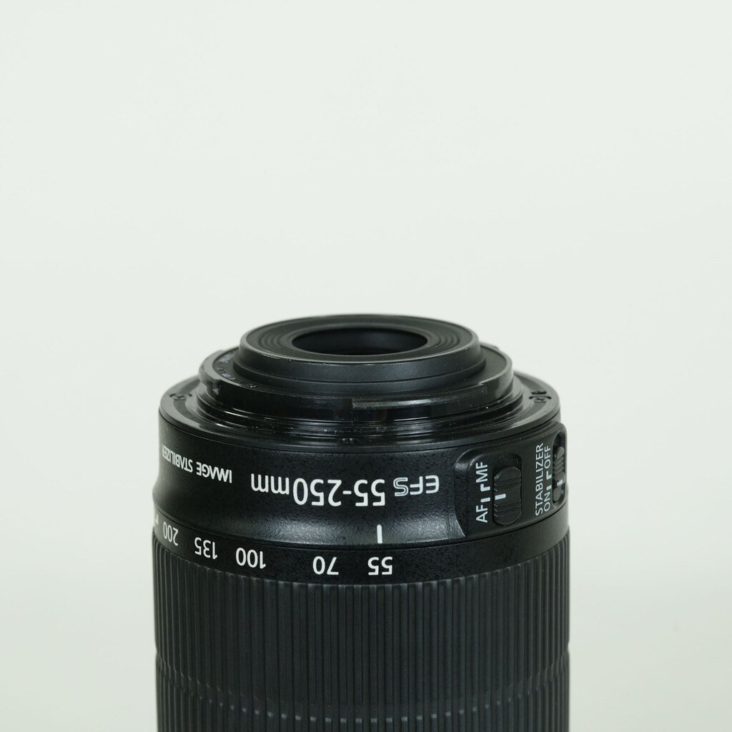 Canon EF-S55-250mm F4-5.6 IS STM