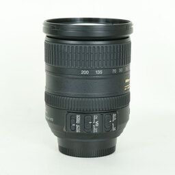 Nikon AF-S DX VR Zoom-Nikkor 18-200mm F3.5-5.6G IF-ED Nikon AF-S DX VR Zoom-Nikkor 18-200mm F3.5-5.6G IF-ED