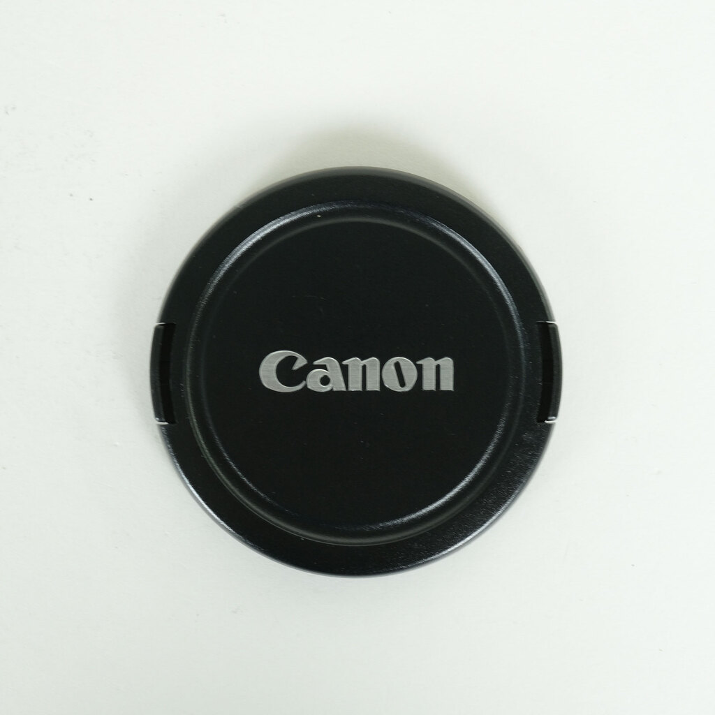 Canon EF-S18-200mm F3.5-5.6 IS