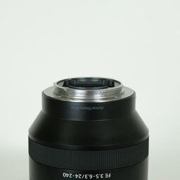 SONY FE 24-240mm F3.5-6.3 OSS SEL24240
