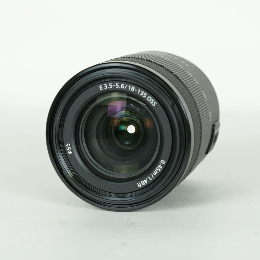 SONY E 18-135mm F3.5-5.6 OSS SEL18135の出品 | ONE SCENE（ワンシーン）