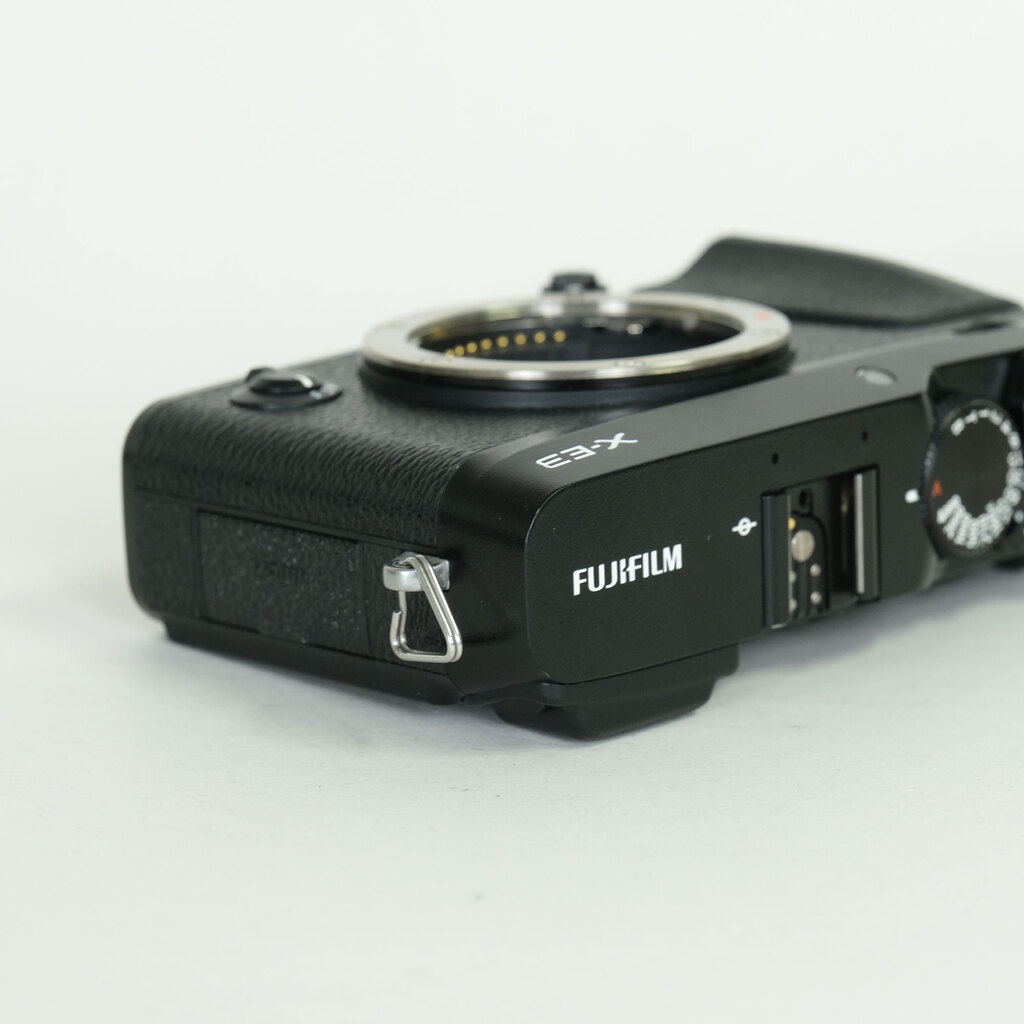 FUJIFILM X-E3