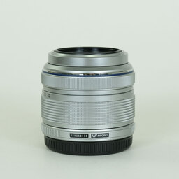 OLYMPUS M.ZUIKO DIGITAL 14-42mm F3.5-5.6IIR シルバー