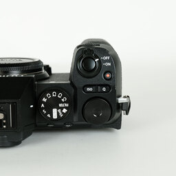 FUJIFILM X-S20