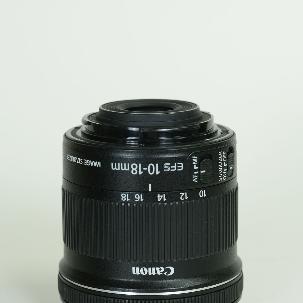 Canon EF-S10-18mm F4.5-5.6 IS STM