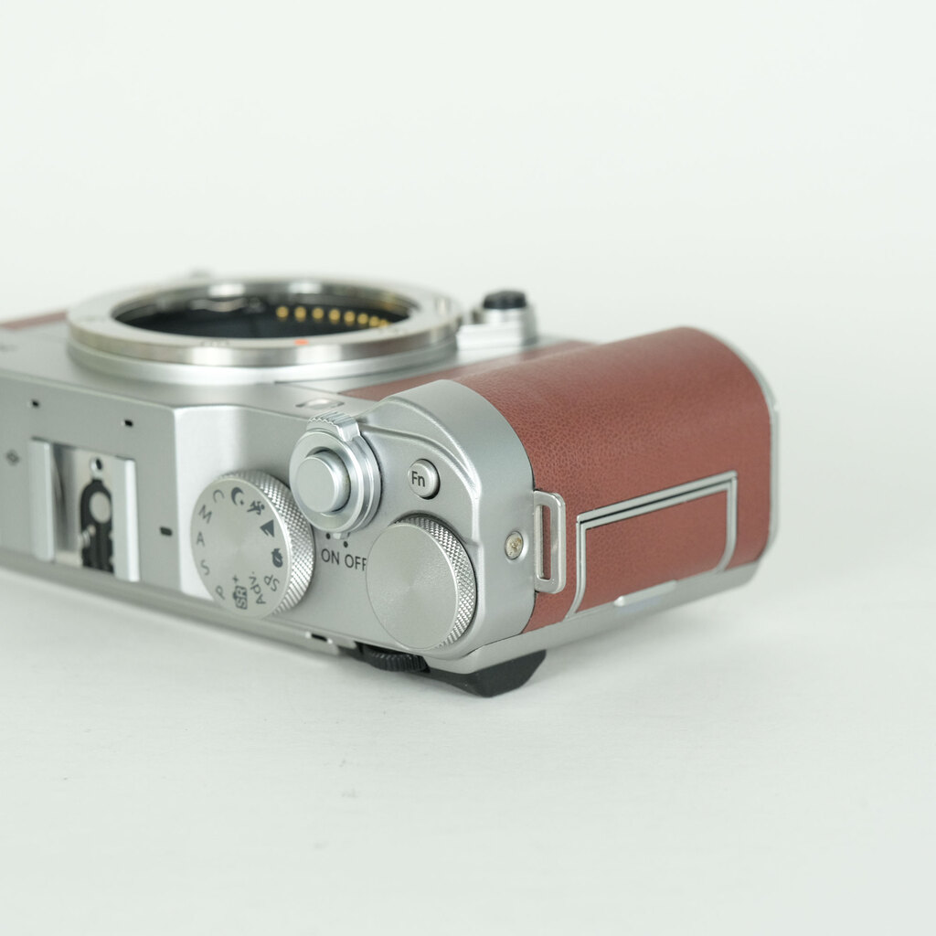 FUJIFILM X-A3 ボディ ブラウンの出品 | ONE SCENE（ワンシーン）