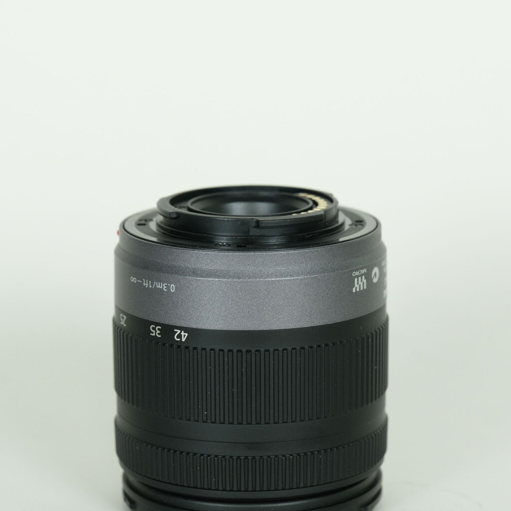 Panasonic LUMIX G 14-42mm F3.5-5.6 ASPH. MEGA O.I.S. H-FS014042 Panasonic LUMIX G 14-42mm F3.5-5.6 ASPH. MEGA O.I.S. H-FS014042