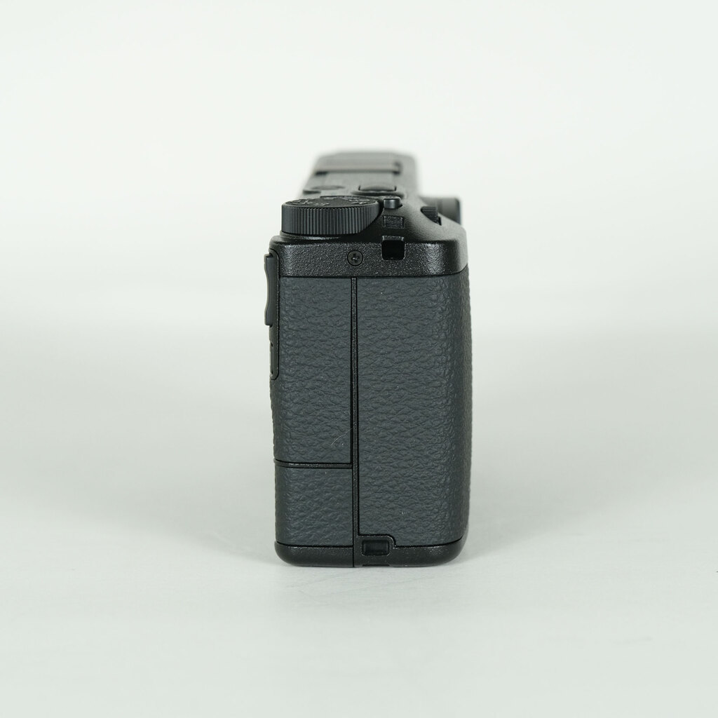 RICOH GR IV