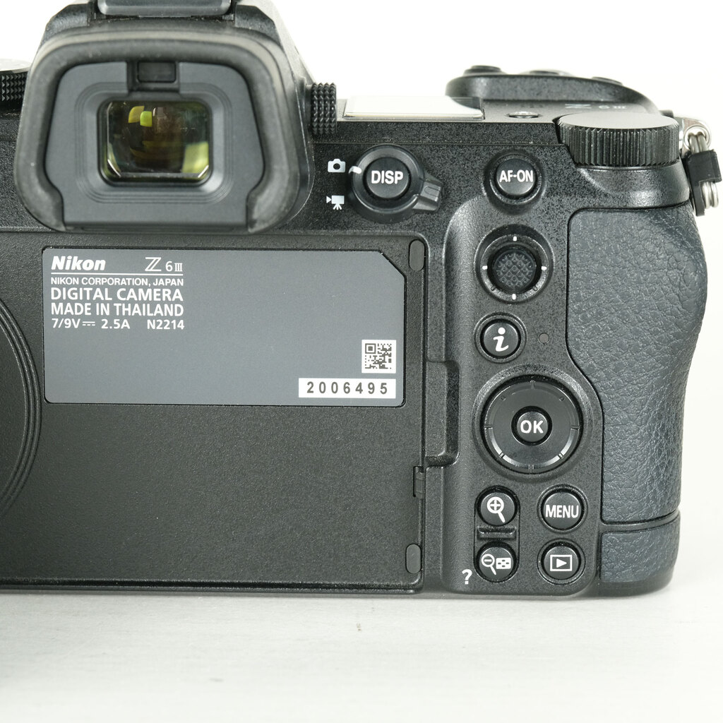 Nikon Z6IIIの出品 | ONE SCENE（ワンシーン）