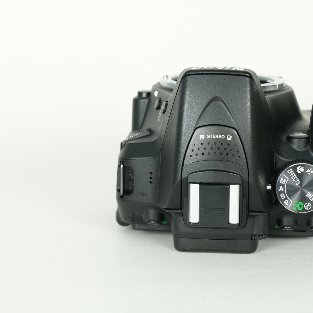 Nikon D5300の出品 | ONE SCENE（ワンシーン）