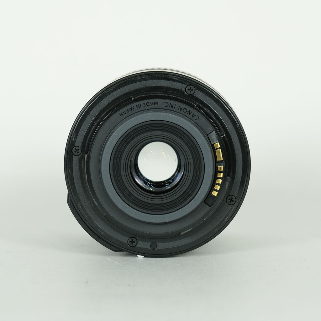 Canon EF-S18-55mm F3.5-5.6 ISの出品 | ONE SCENE（ワンシーン）