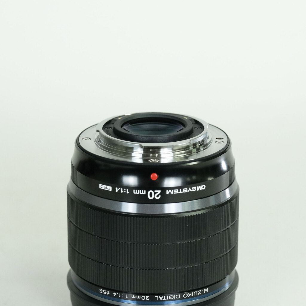OLYMPUS M.ZUIKO DIGITAL ED 20mm F1.4 PRO OLYMPUS M.ZUIKO DIGITAL ED 20mm F1.4 PRO