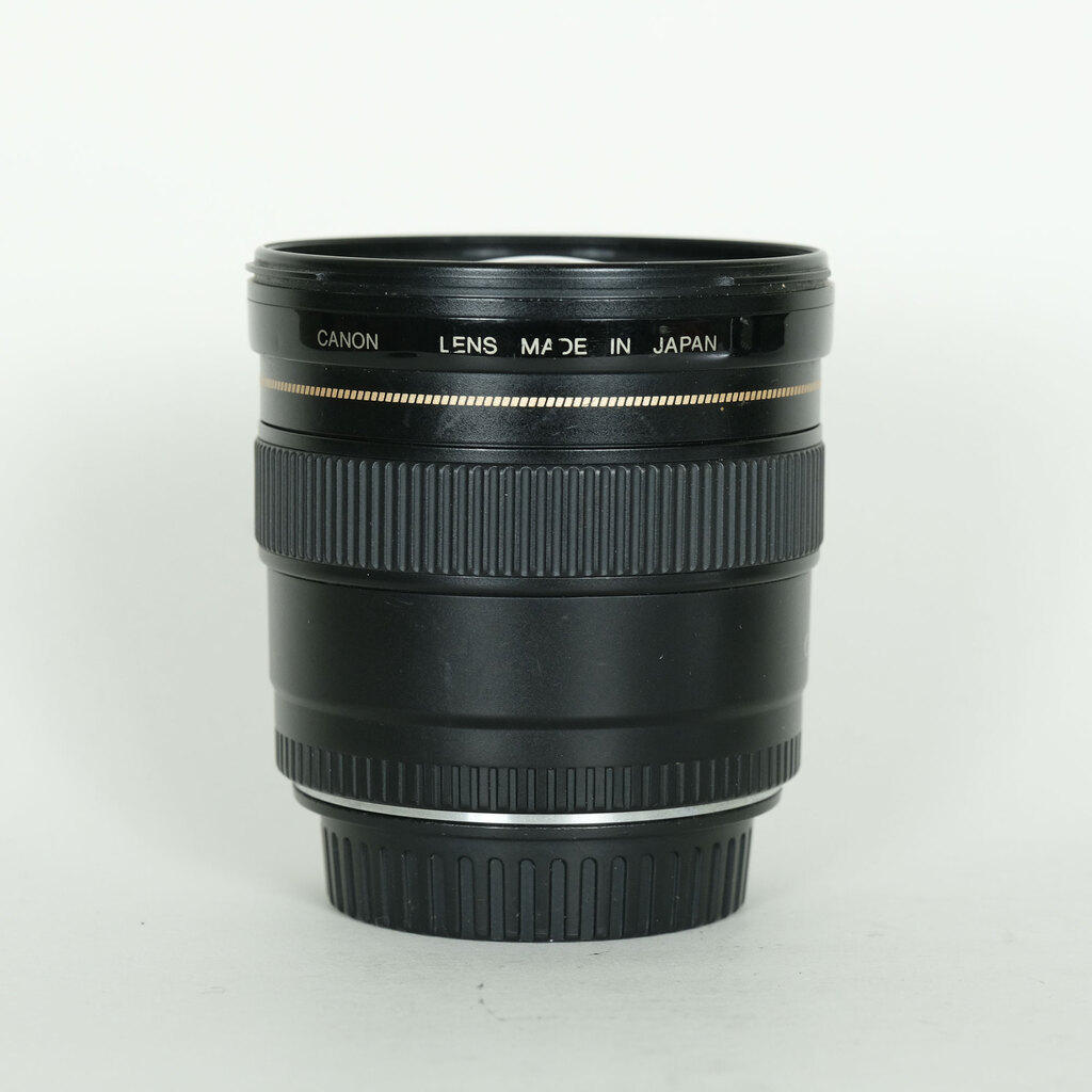 Canon EF20mm F2.8 USM