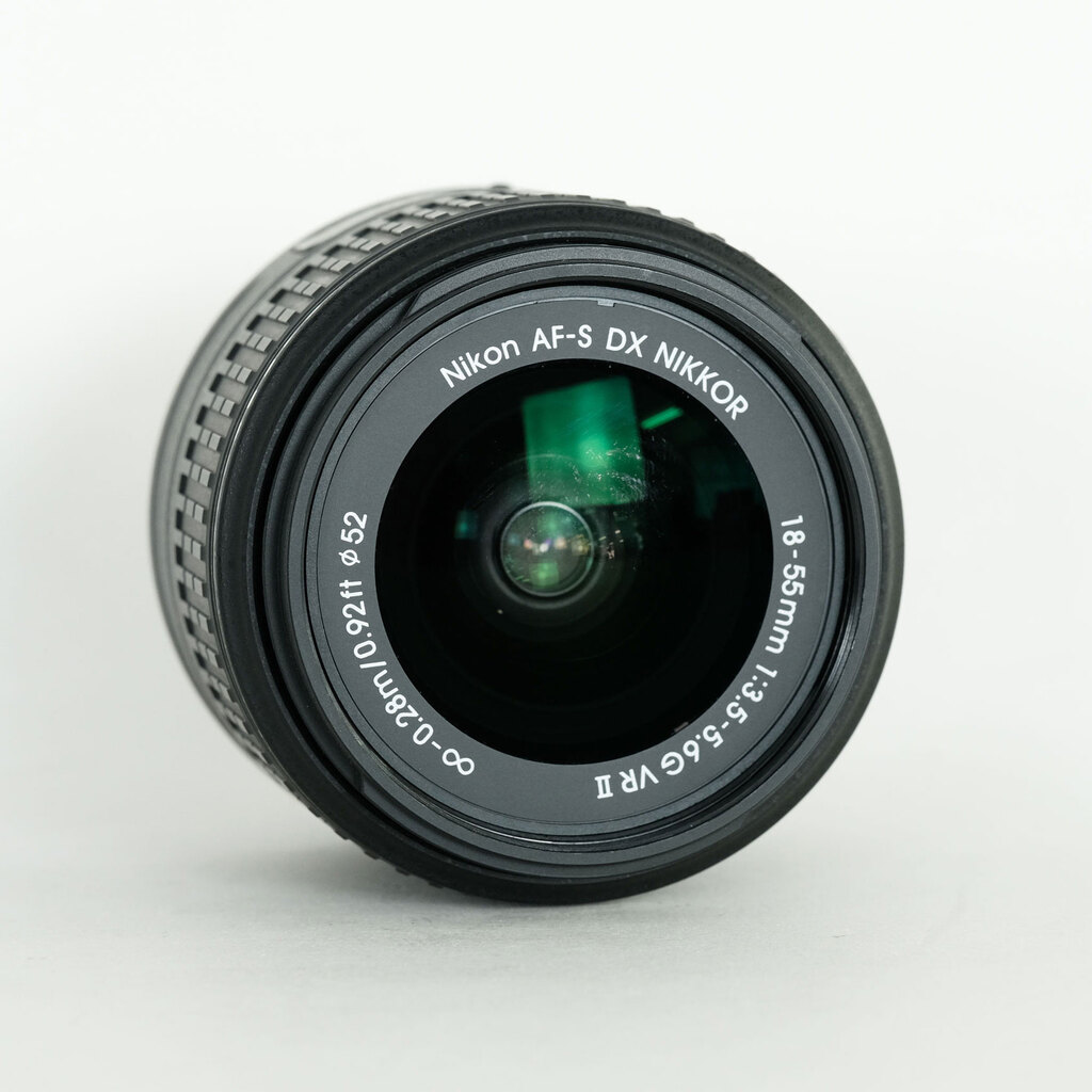 Nikon AF-S DX NIKKOR 18-55mm f3.5-5.6G VR II