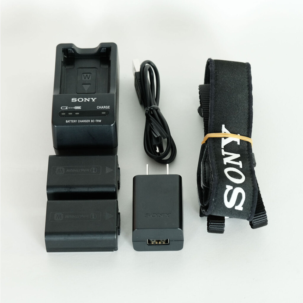 SONY α6400(ILCE-6400) SONY α6400(ILCE-6400)