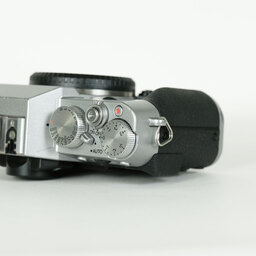 FUJIFILM X-T10 ボディ シルバー