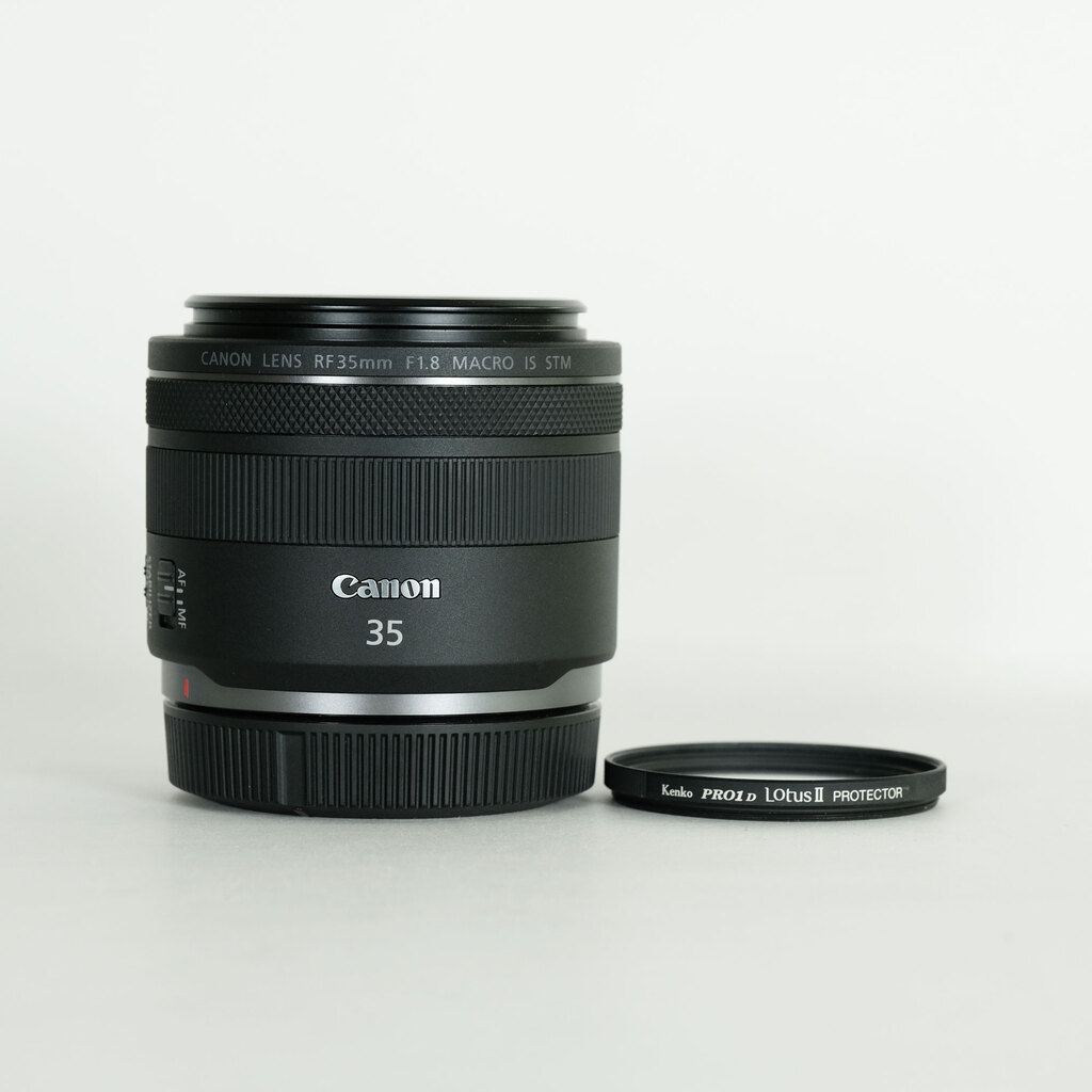 Canon RF35mm F1.8 MACRO IS STM