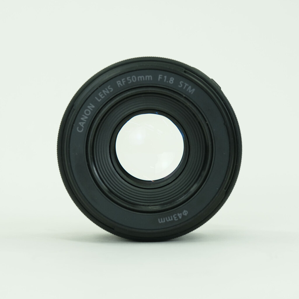 Canon RF50mm F1.8 STM Canon RF50mm F1.8 STM