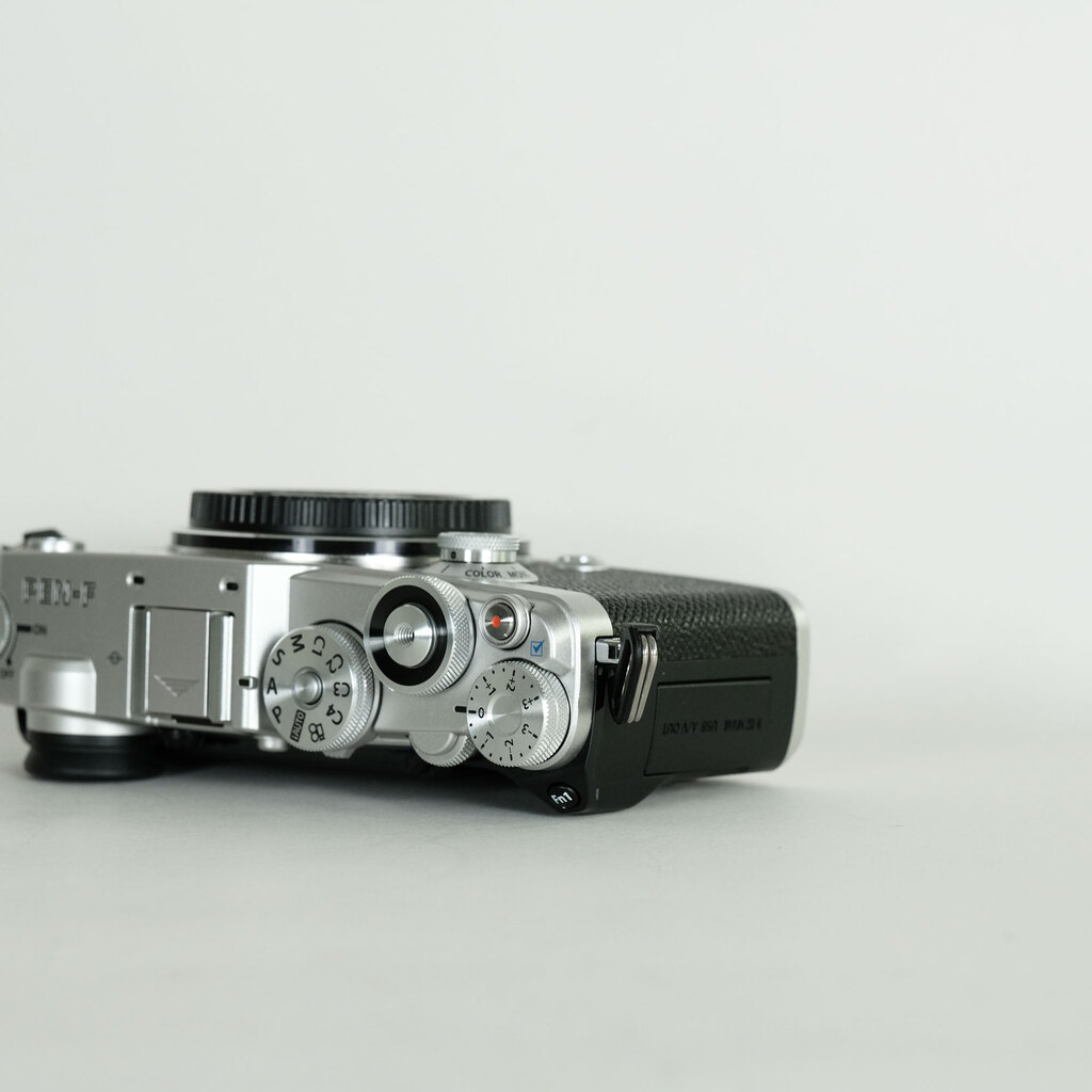 OLYMPUS PEN-F