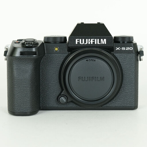 FUJIFILM X-S20