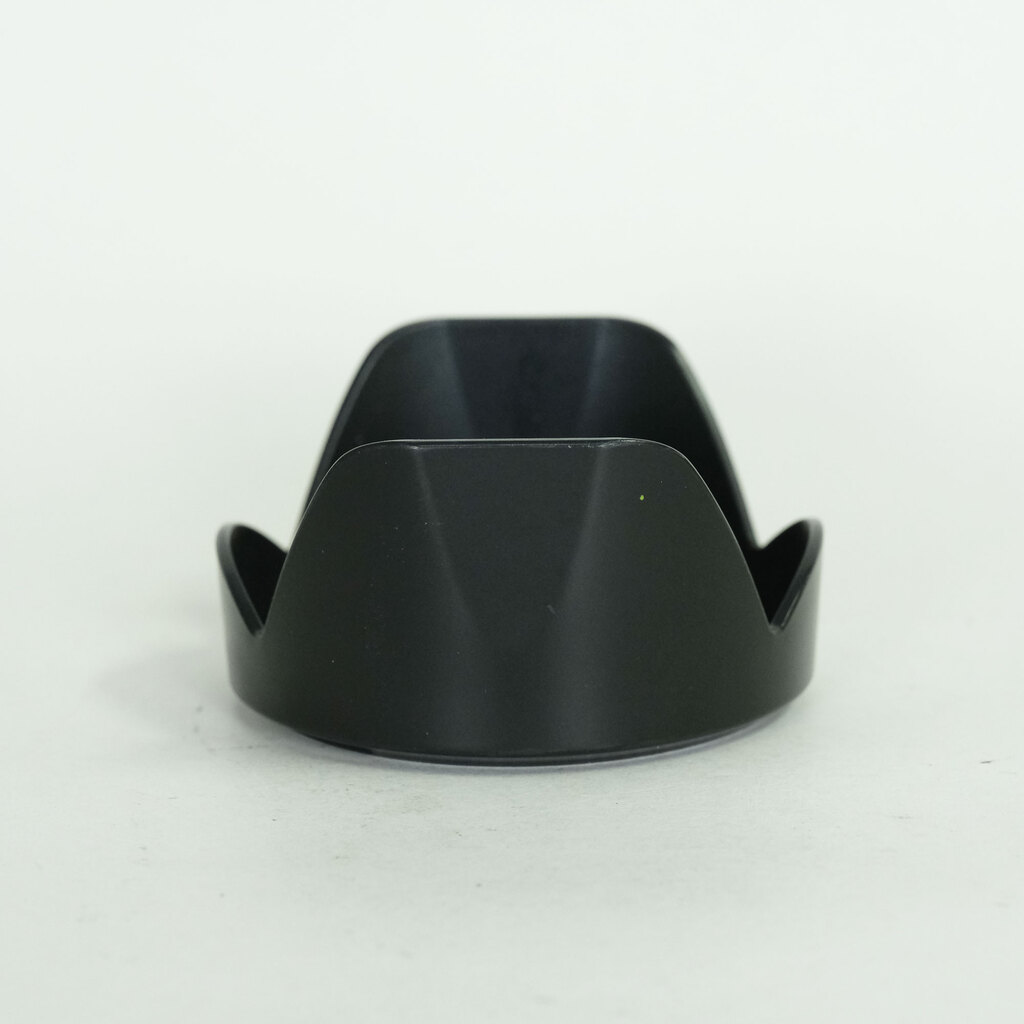 Nikon AF-P DX NIKKOR 18-55mm F3.5-5.6G VR Nikon AF-P DX NIKKOR 18-55mm F3.5-5.6G VR